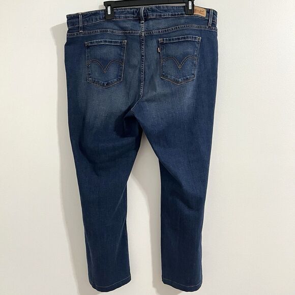 Levi 590 Bootcut Jeans Size 18W HEMMED 26.5 in. Inseam Denim Medium Wash Blue - Picture 1 of 8